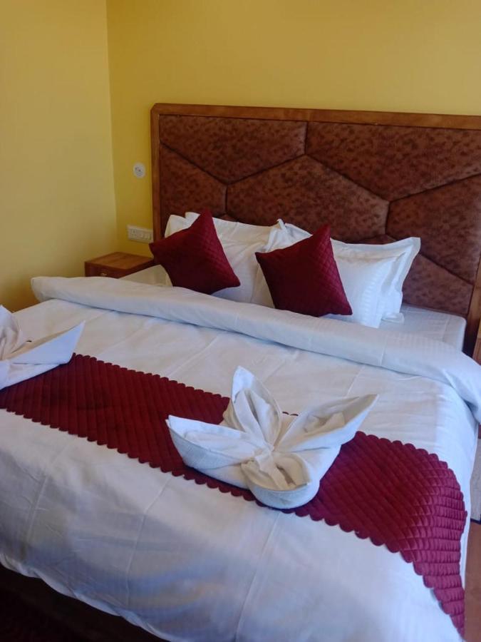 Floret Sojourn Hotel Shimla Ngoại thất bức ảnh