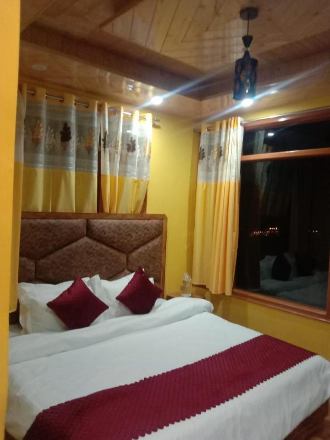 Floret Sojourn Hotel Shimla Ngoại thất bức ảnh