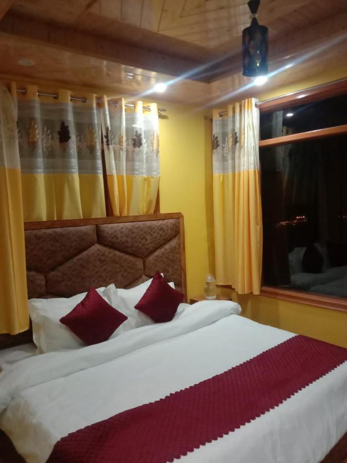 Floret Sojourn Hotel Shimla Ngoại thất bức ảnh