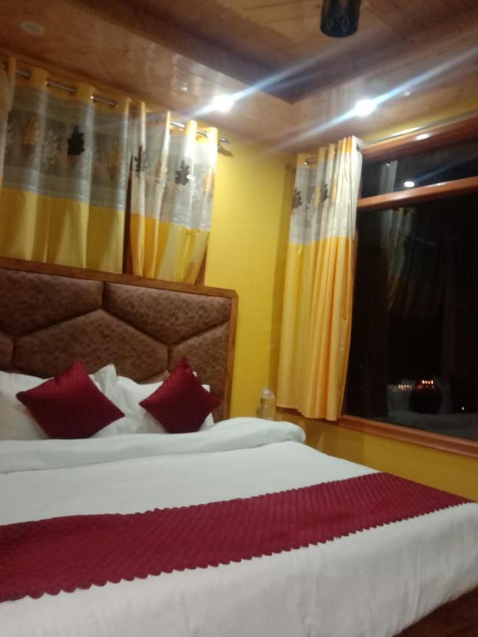 Floret Sojourn Hotel Shimla Ngoại thất bức ảnh