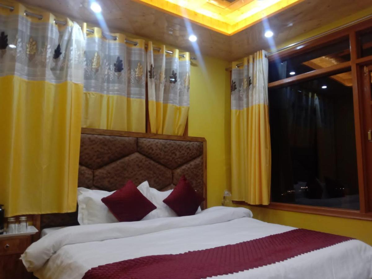 Floret Sojourn Hotel Shimla Ngoại thất bức ảnh
