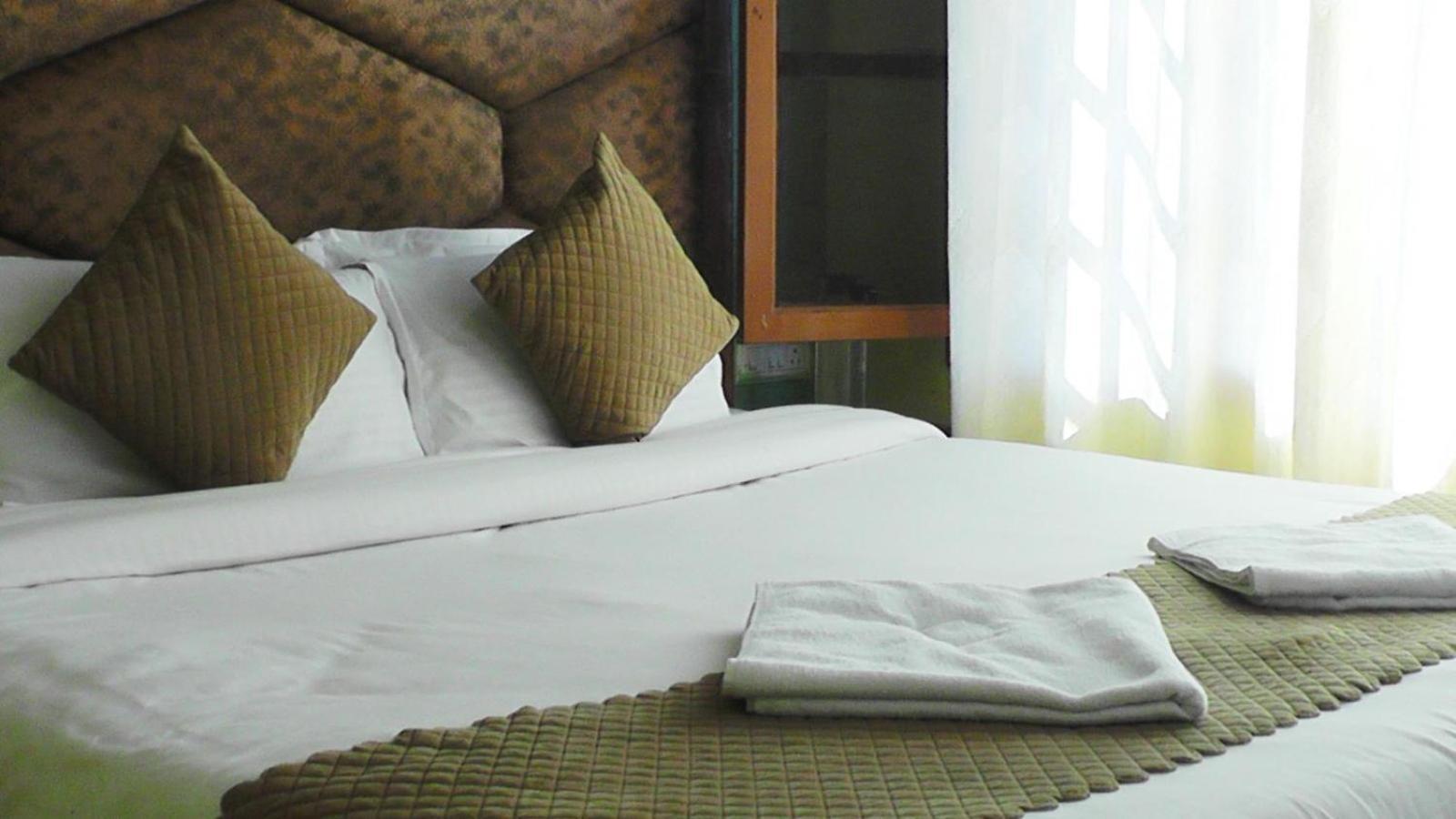 Floret Sojourn Hotel Shimla Ngoại thất bức ảnh